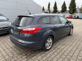Ford Focus 1.6 Turnier Trend SHZ - Ford Focus aus 2011: Kombi