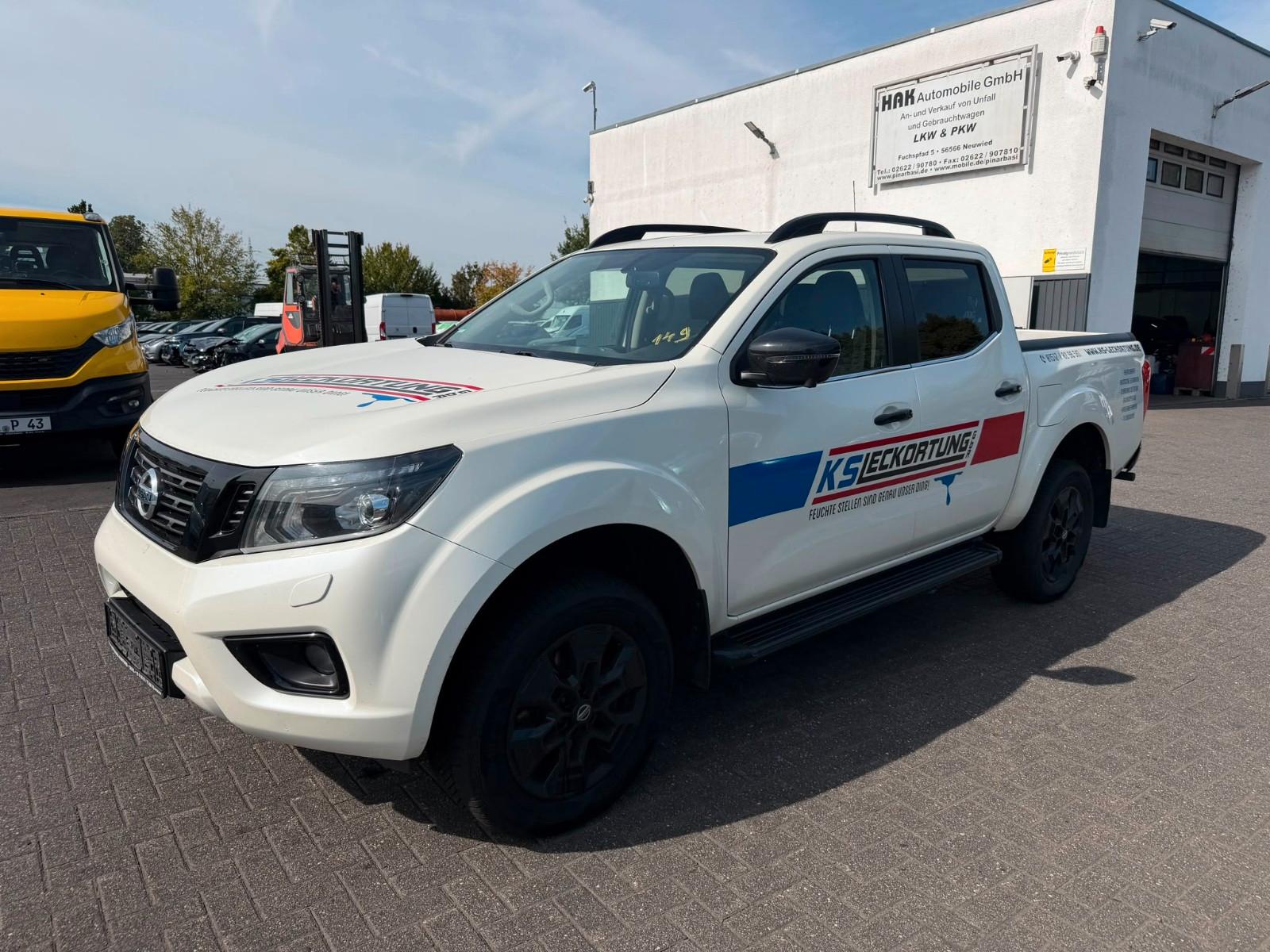 Nissan Navara NP300 N-Guard Double Cab 4x4