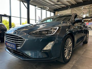 Ford Focus Lim. Titanium *Navi*AHK*LED*