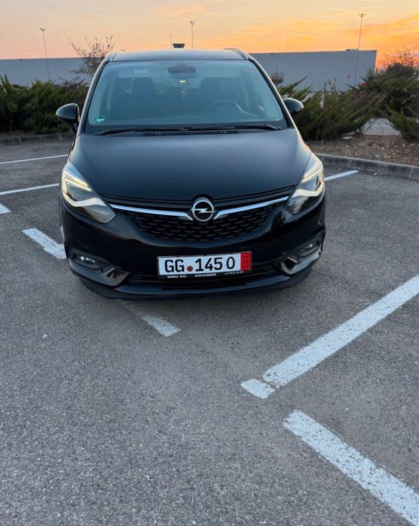 Image of Opel Zafira Tourer