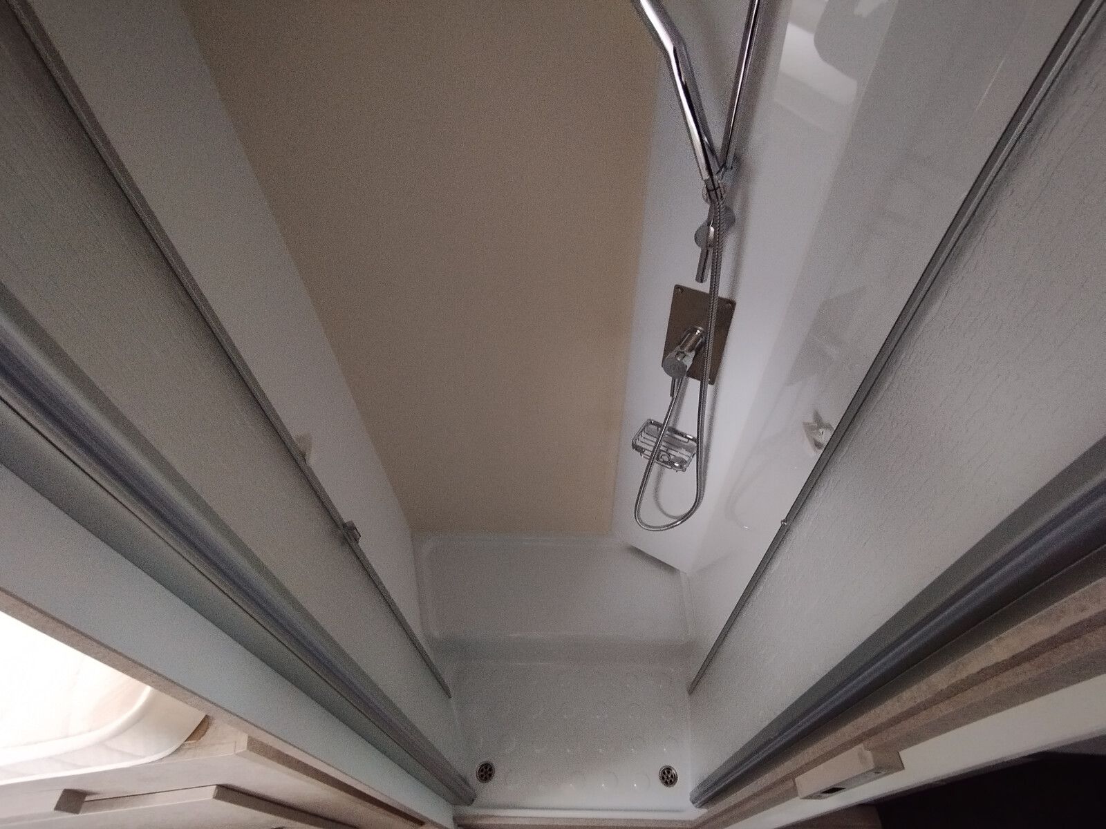 Fahrzeugabbildung Forster T FT745EB Solar/Markise/SAT/TV/Navi/Fahrradträ.