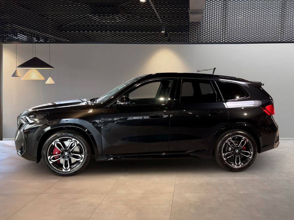 BMW iX1 eDrive20 M Sport AHK ACC Pano HUD Harman/Kar imagem 2