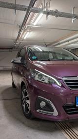 Peugeot 108 TOP! Allure 1.2 VTi, Faltdach, Klima, 8fach - Peugeot 108 Allure mit Benzin-Antrieb