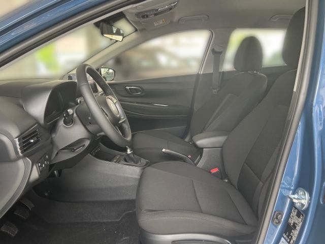 Fahrzeugabbildung Hyundai i20 (MY25) 1.0 T-GDI (100 PS) 6-MT 2WD Trend Nav