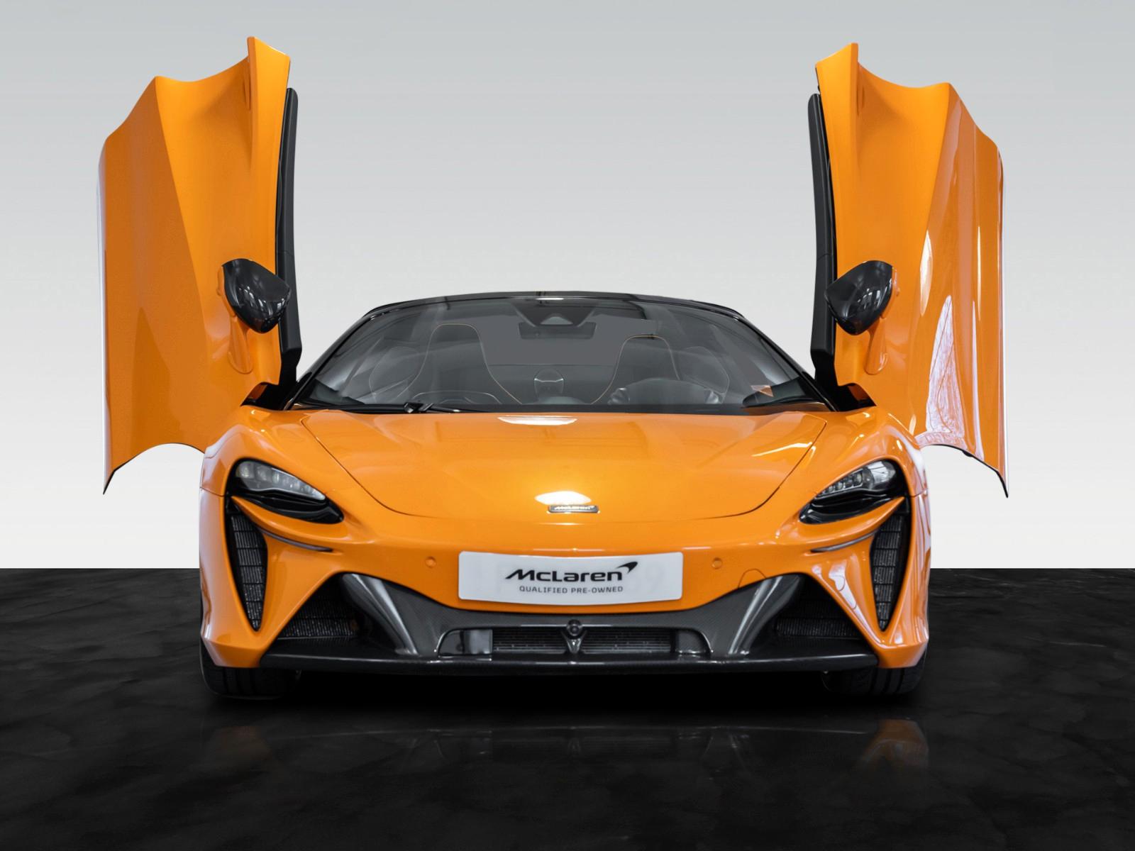 McLaren Artura Spider | Electrochromic Roof | B&W Audio
