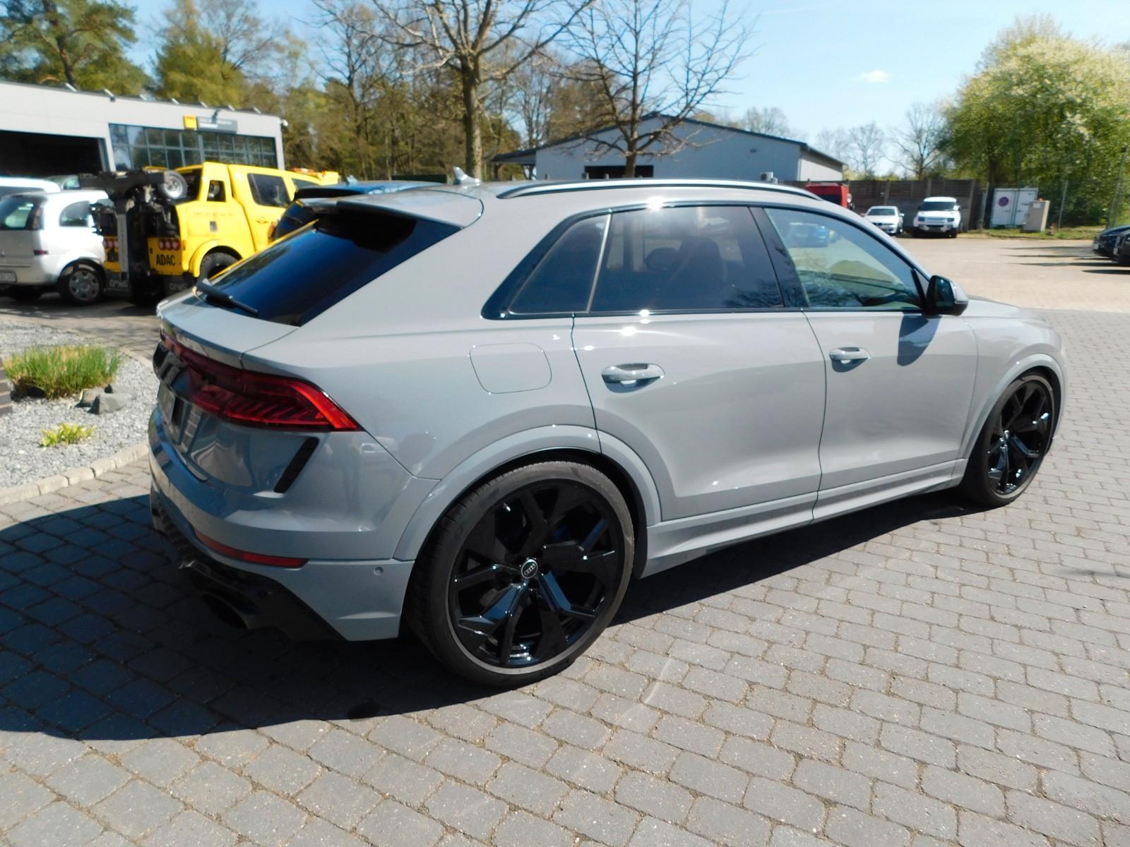Audi RSQ8 RS Q8 4.0 TFSI quattro VOLLAUSSTATTUNG