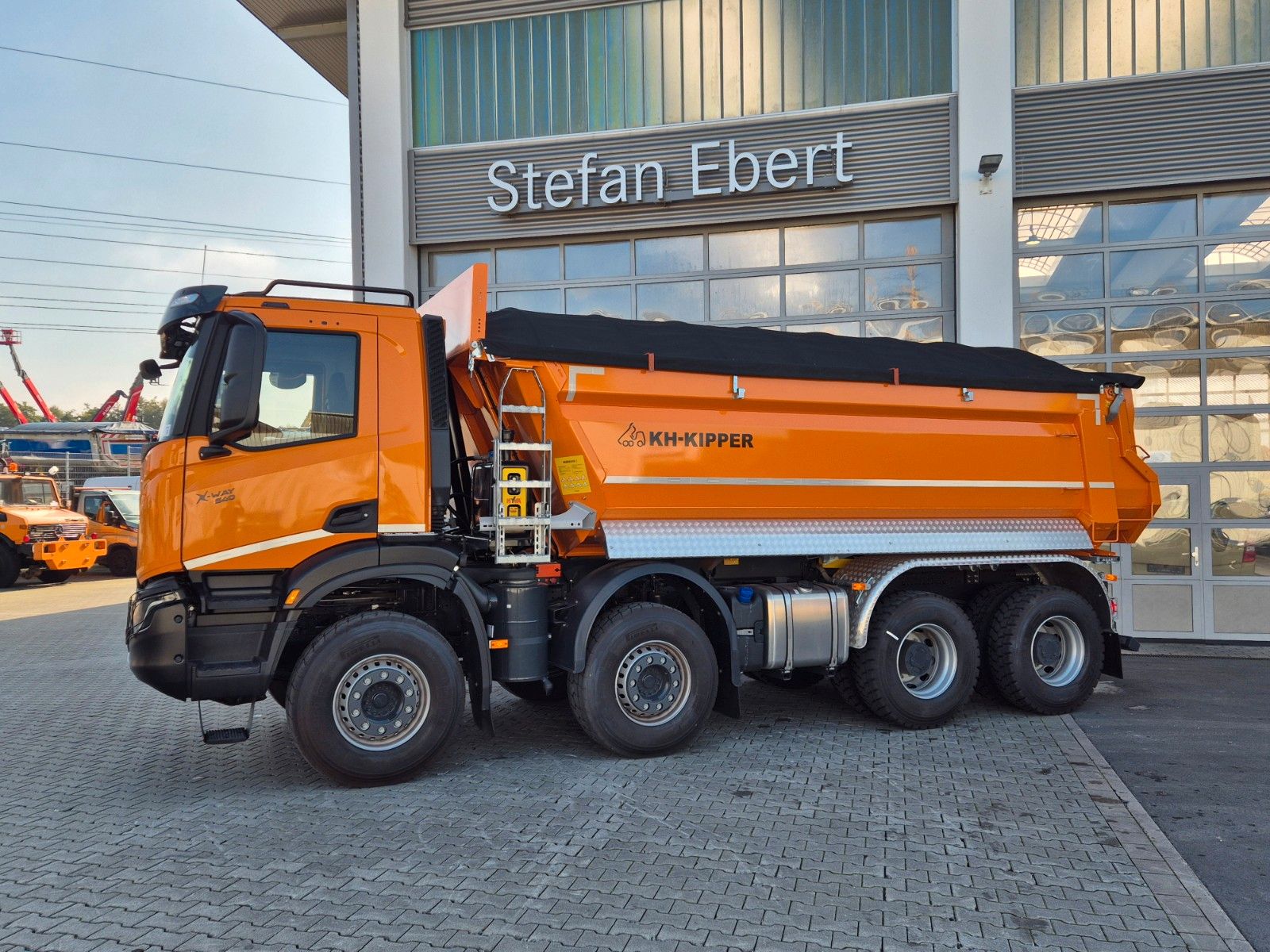 Fahrzeugabbildung Iveco AD360X54Z HR OFF 8x4 Intarder AHK
