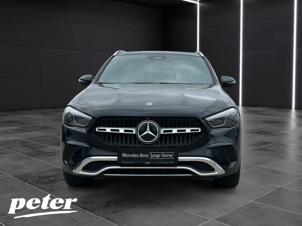 Mercedes-Benz GLA 200 d Progressive*Panoramadach imagem 2
