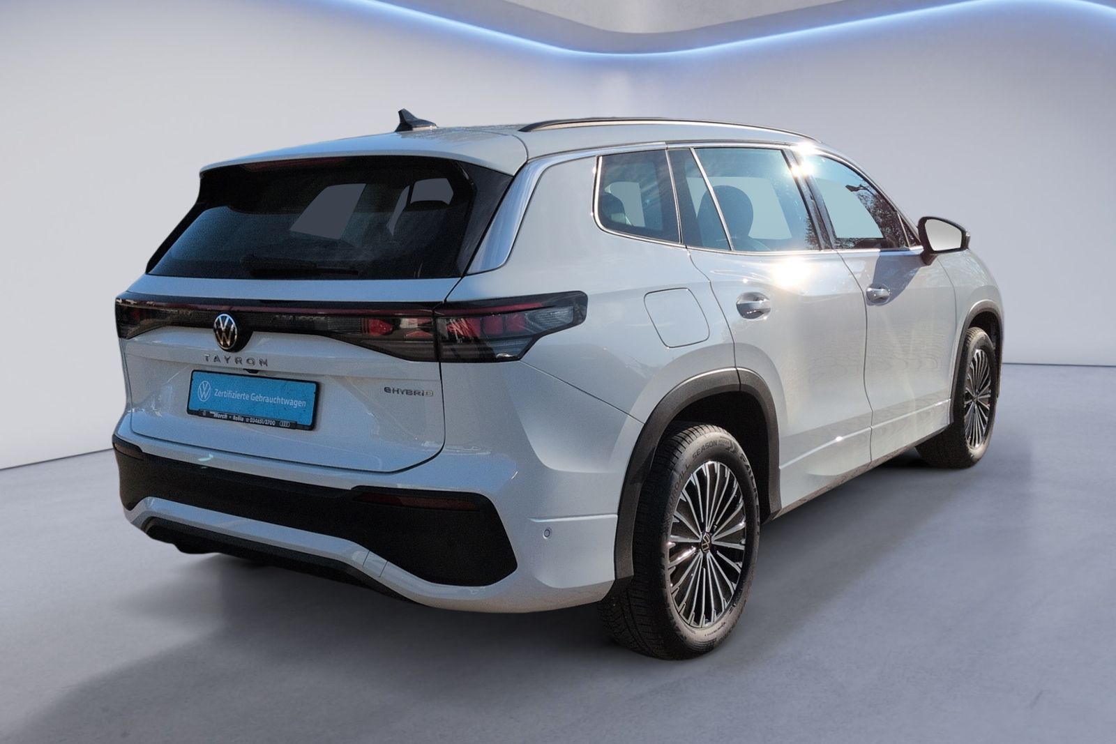 Tayron 1.5 eTSI eHybrid DSG Life KAMERA+AHK+