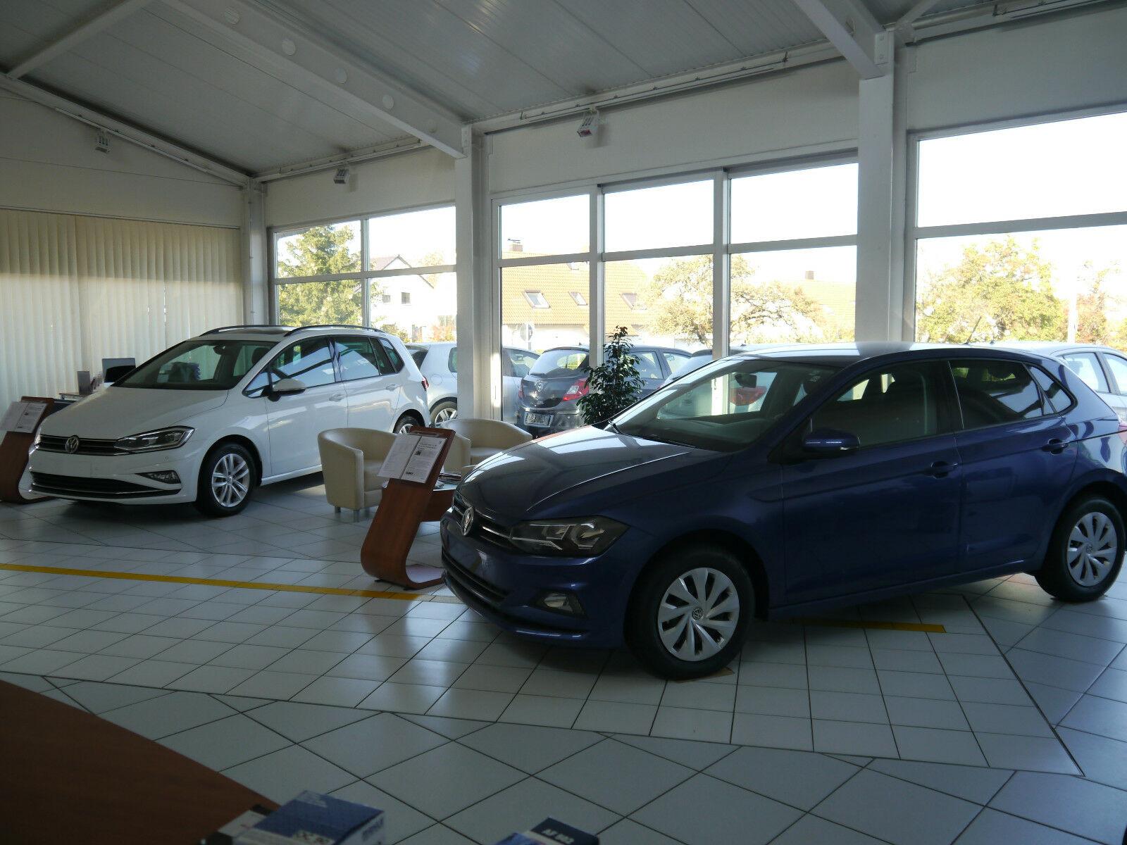 showroom-image-bottom
