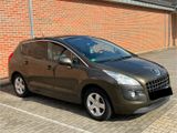 Peugeot 3008 Premium HDi FAP 150 Premium - Peugeot 3008: 150