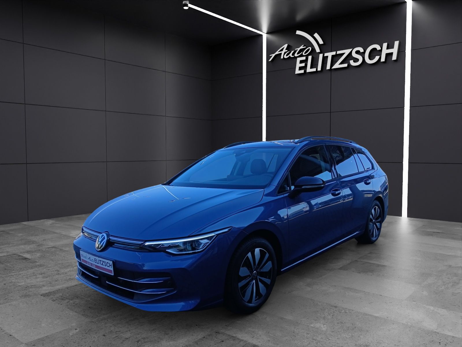 Fahrzeugabbildung Volkswagen Golf VIII Variant eTSI Goal DSG LED AHK Navi AID