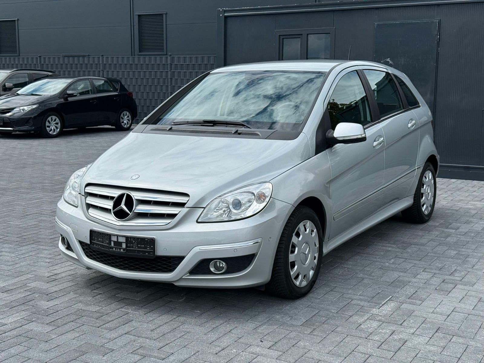 Mercedes-Benz B 200 Automatik/1.Hand/Klima/Navi/SHZ/PDC