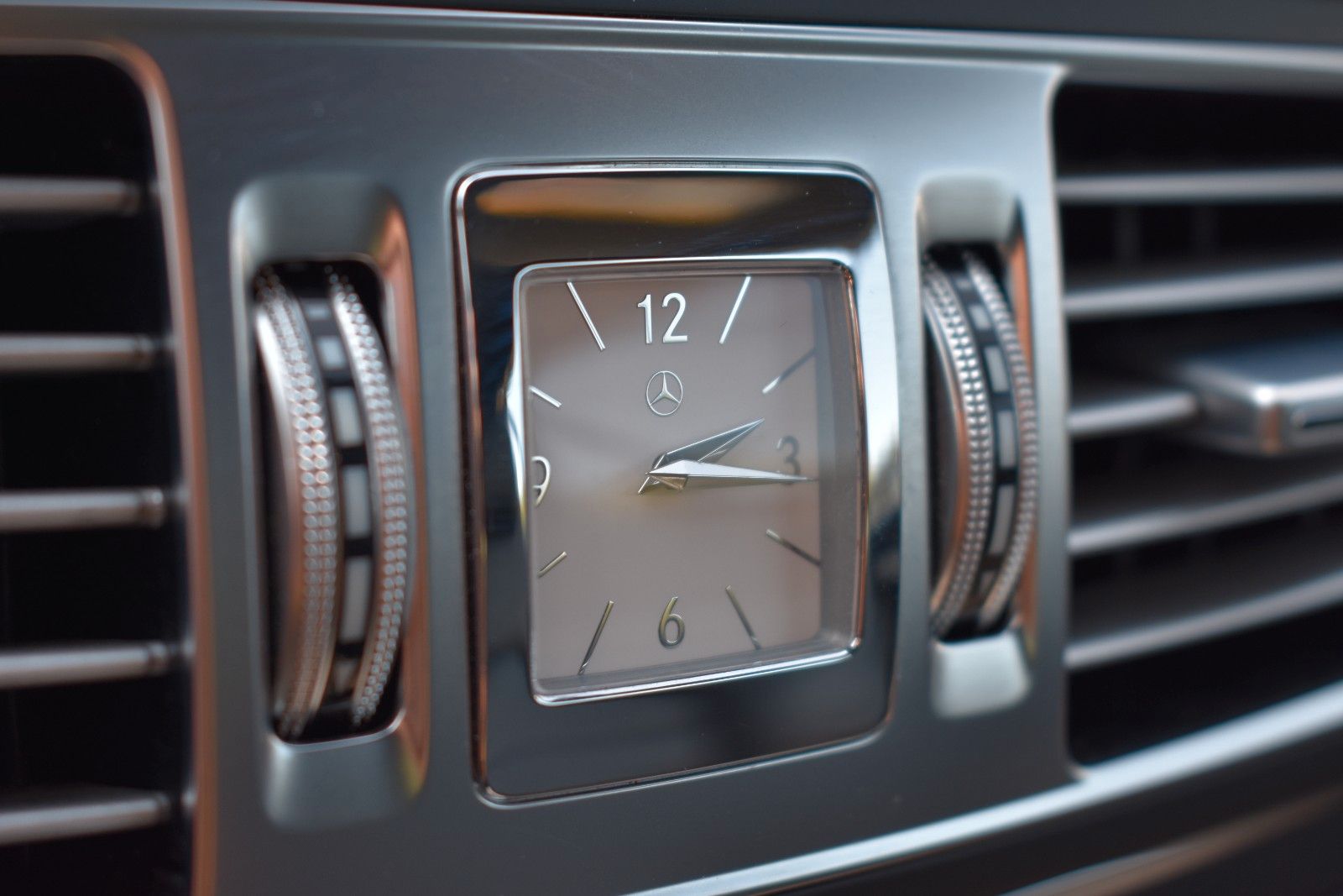Fahrzeugabbildung Mercedes-Benz E 350 Cabrio /AMG Line /Harman Kardon/LED/Kamera