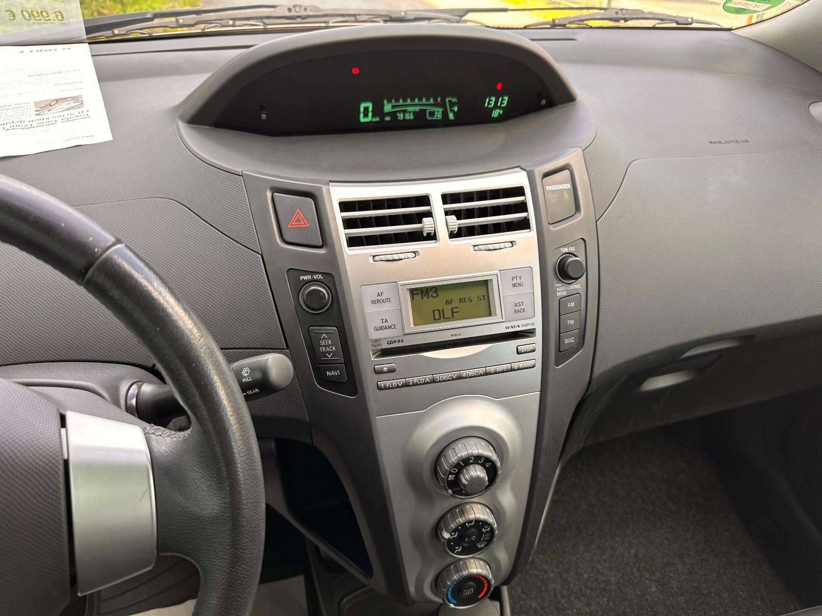Toyota Yaris Team 1.3 Klima 79'TKM Scheckheft gepflegt