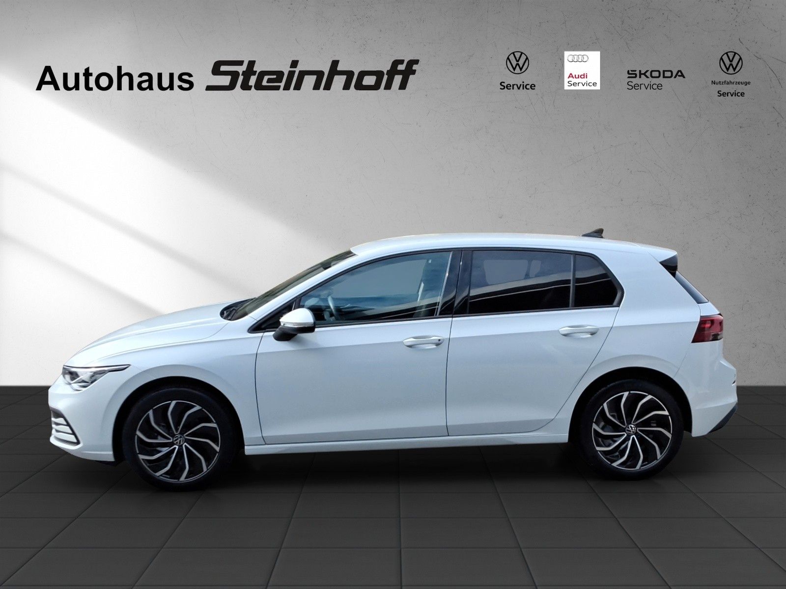 Volkswagen Golf VIII "Life" LED,Winterp,Parkp,ACC,App-Conn imagem 2