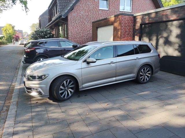 VW Passat B8 R-line, ACC, Leder, Navi