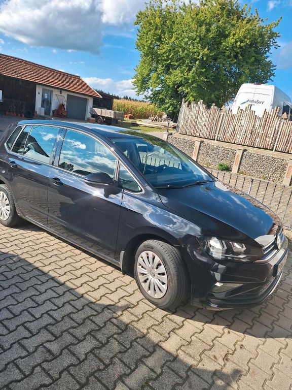 Image of Volkswagen Golf Sportsvan