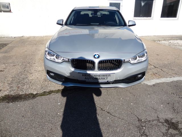 Fahrzeugabbildung BMW 320i Advantage/LED/Navi/84TKM/Automatik/