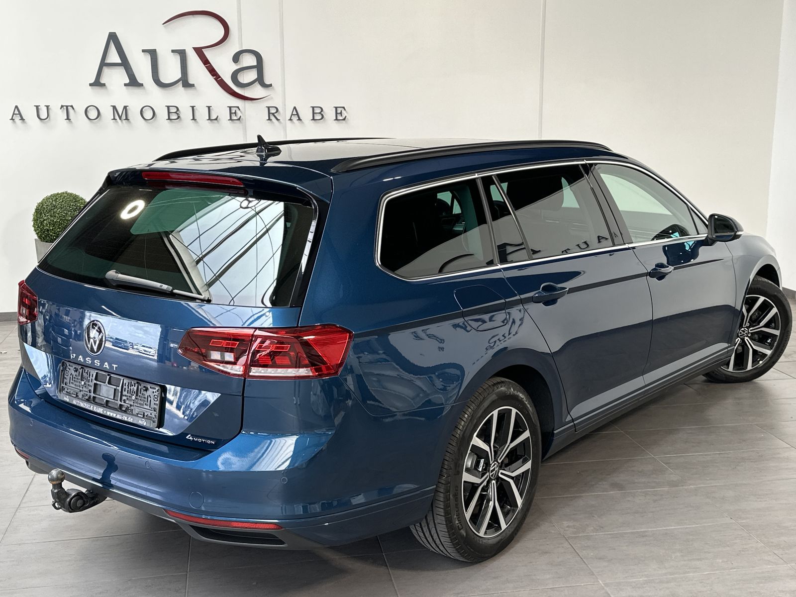 Fahrzeugabbildung Volkswagen Passat Variant Business 4M NAV+LED+AHK+PANO+360°