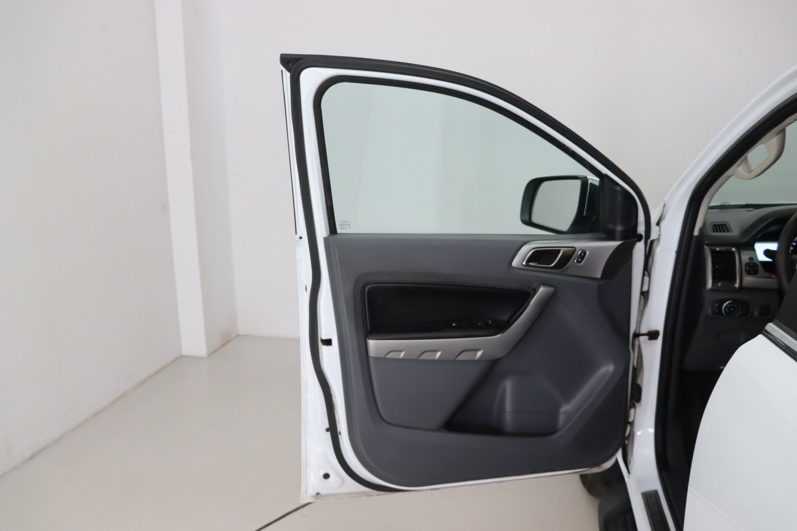 Fahrzeugabbildung Ford Ranger 3.2L 6 Auto. * Leder * Navi * SHZ Limited