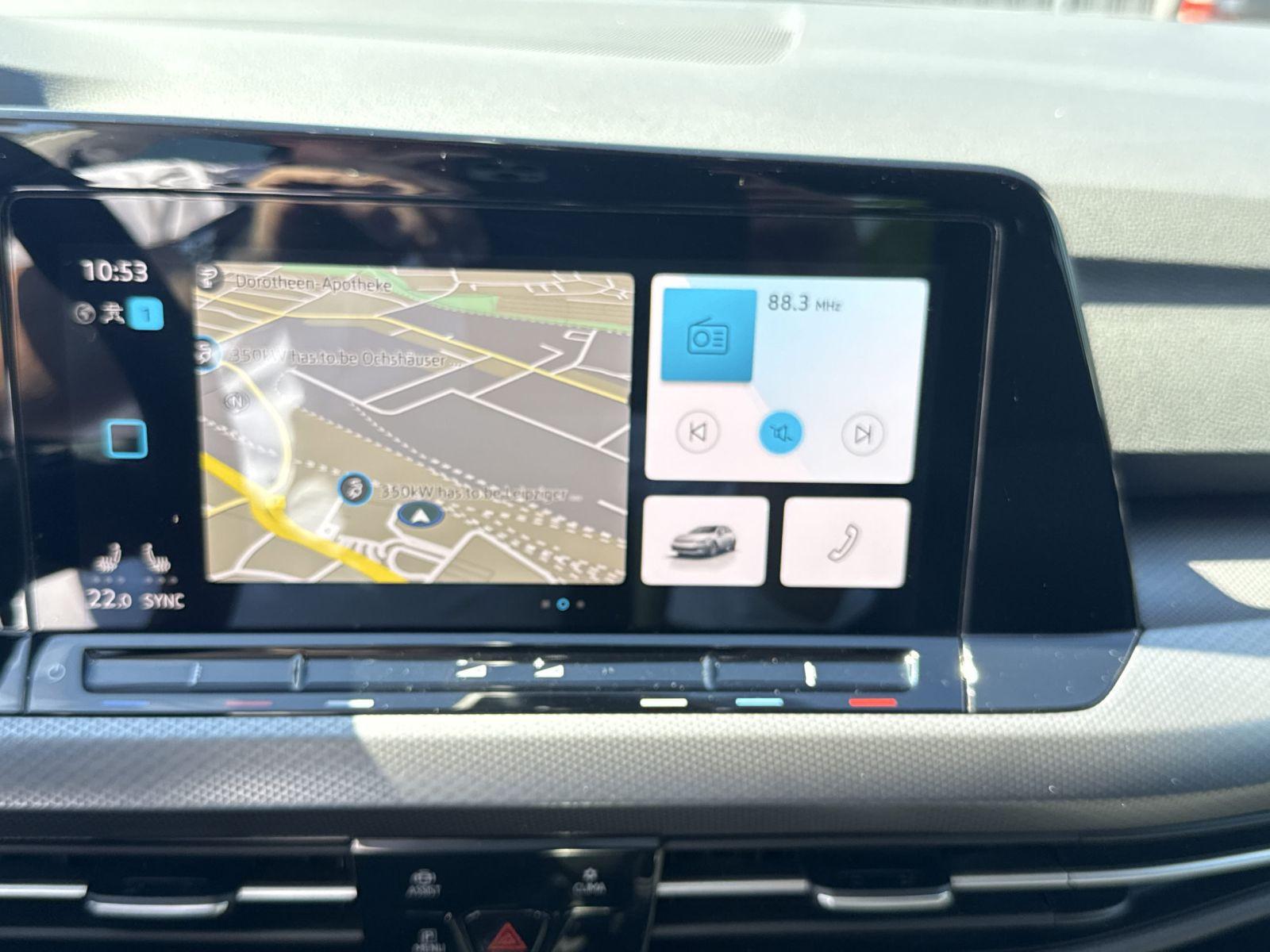 Volkswagen Golf VIII 1.0 TSI Active Navi LED AHK Sitzeizung, миниатюра 10
