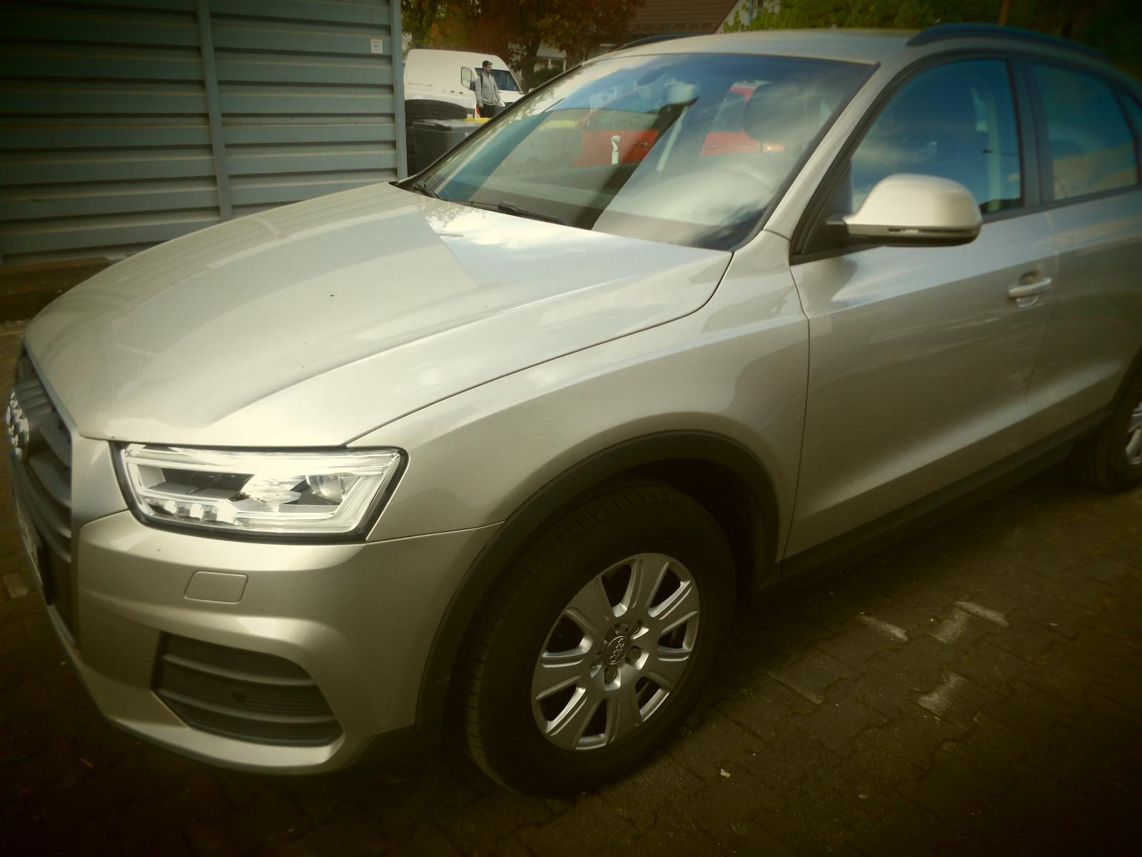 Audi Q3 basis quattro S-tronic 1. Hand
