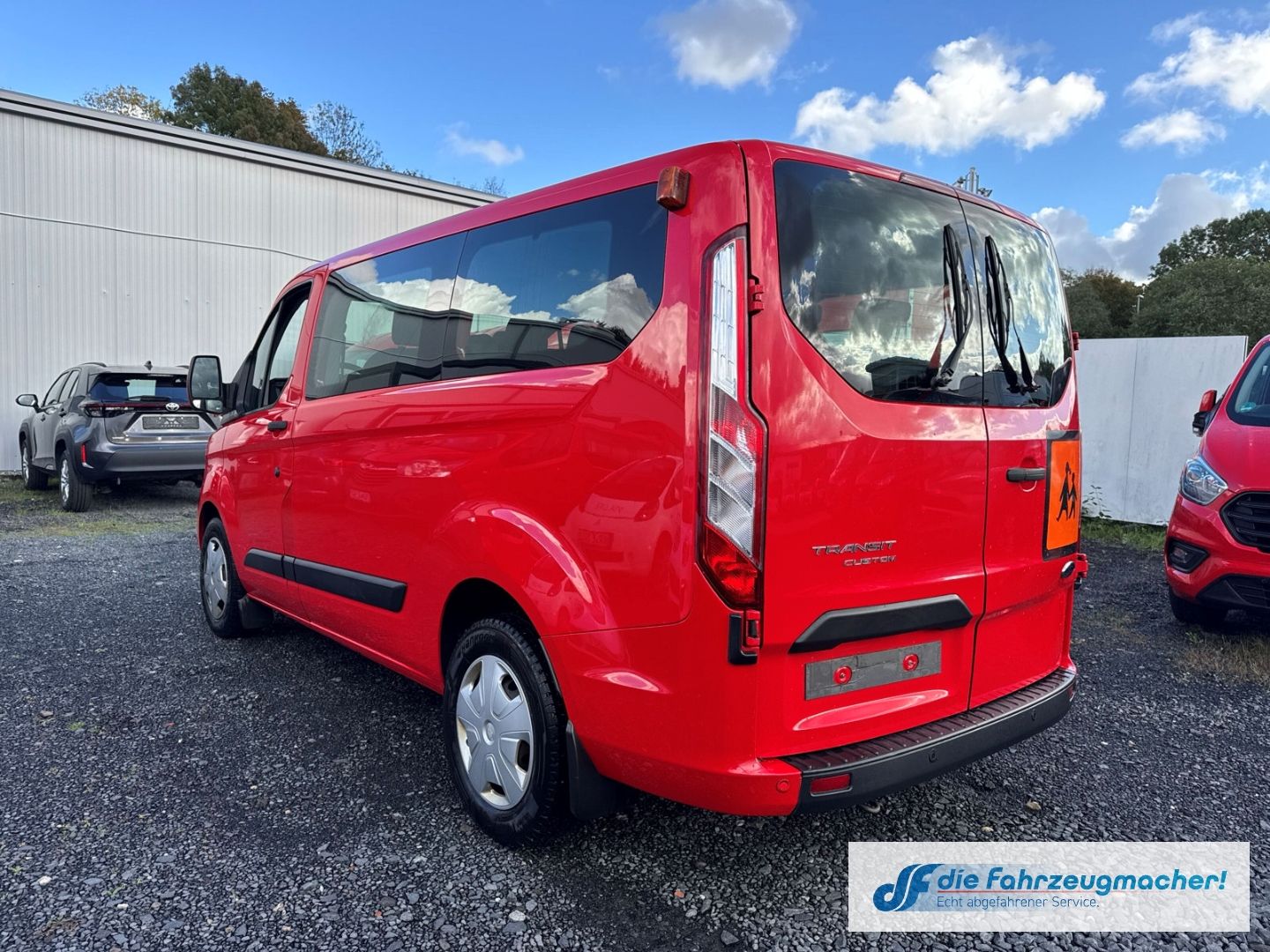 Fahrzeugabbildung Ford Transit Custom Tourneo 320 L1 Trend *EXPORT *26