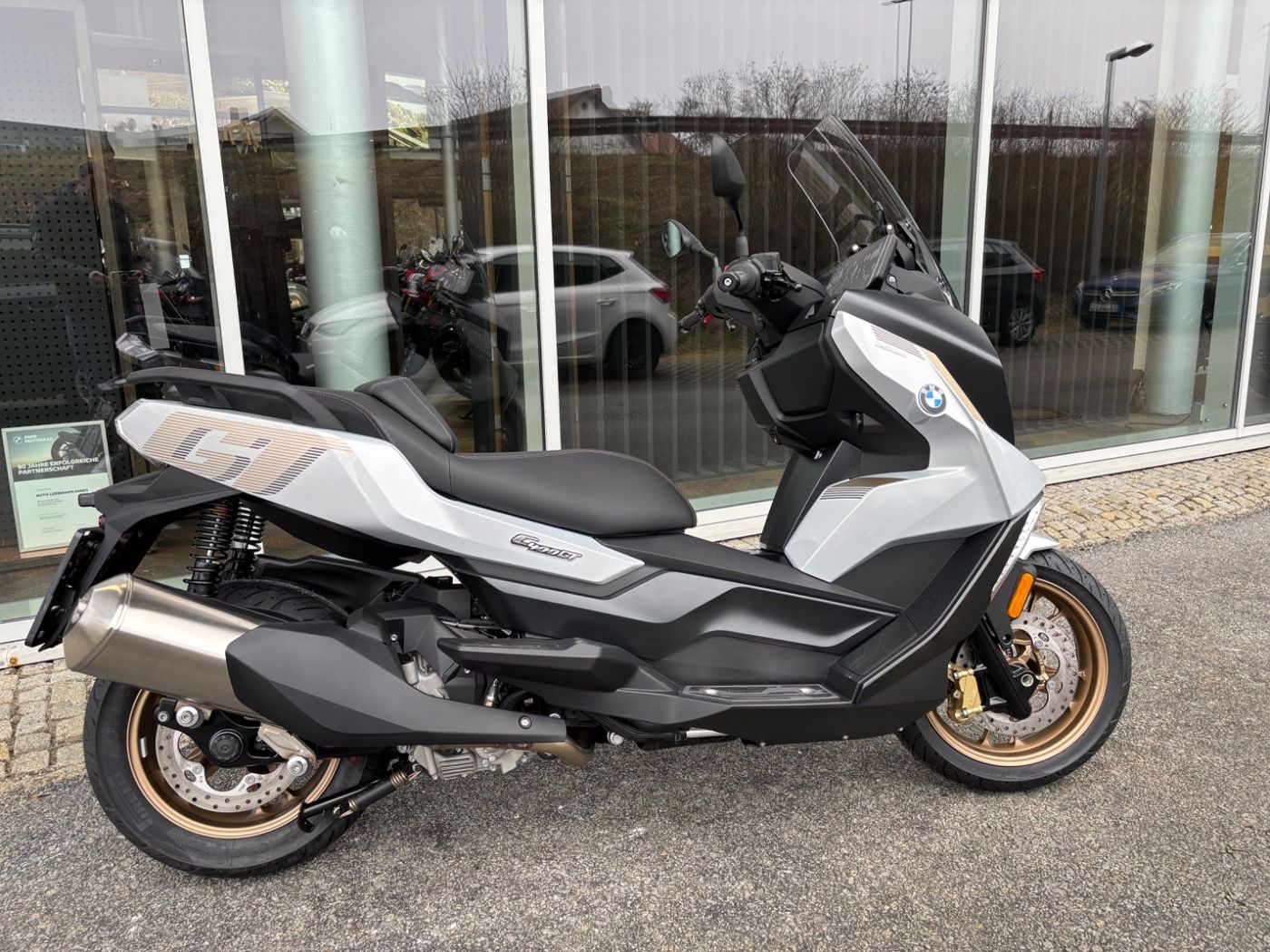 Fahrzeugabbildung BMW C 400 GT Exclusive Connectivity Pro Komfort Pake