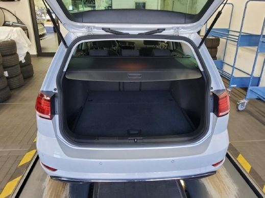 Fahrzeugabbildung Volkswagen Golf VII Variant 14TSI DSG JOIN ANHZV KAMERA PDC