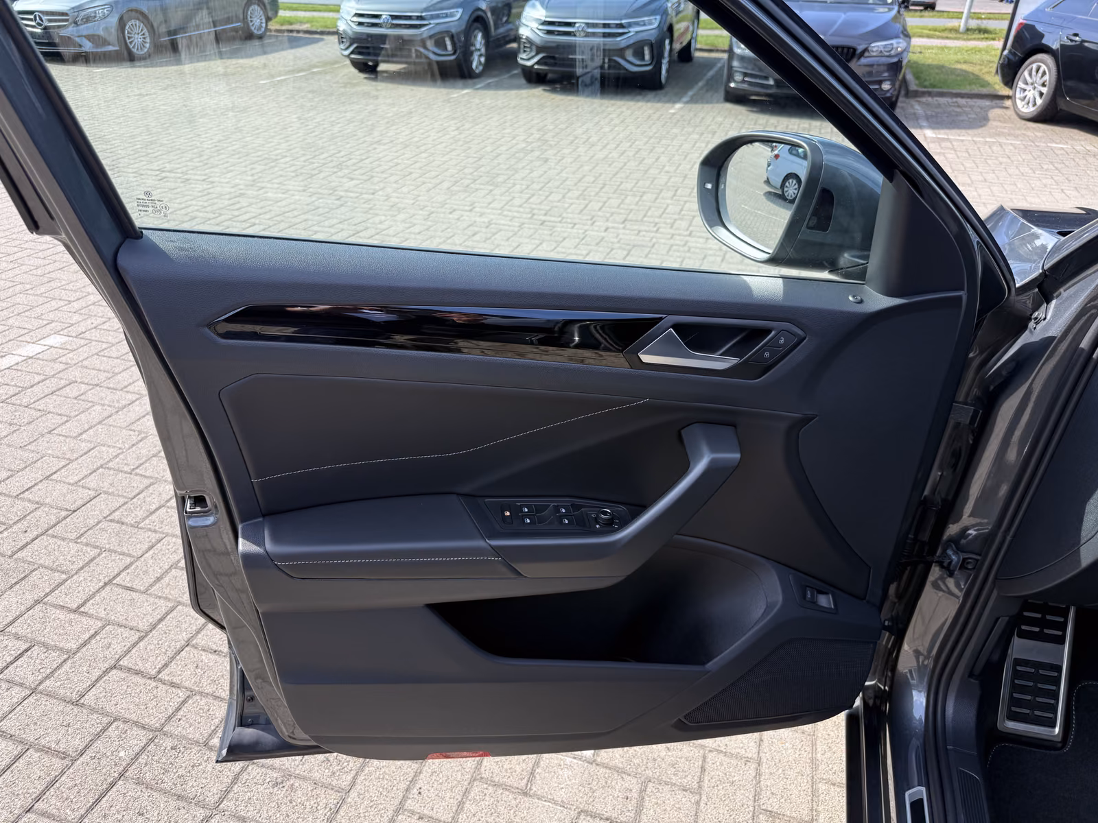Volkswagen T-Roc R-Line,18-Zoll,IQ-Drive,R.Kam,Kessy,Side., миниатюра 14