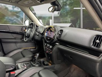 MINI Countryman S (Cooper) - 10
