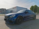 Mercedes-Benz C 63 AMG Coupe MultiBeam LED Night-Paket  - blaue Mercedes-Benz C 63 AMG