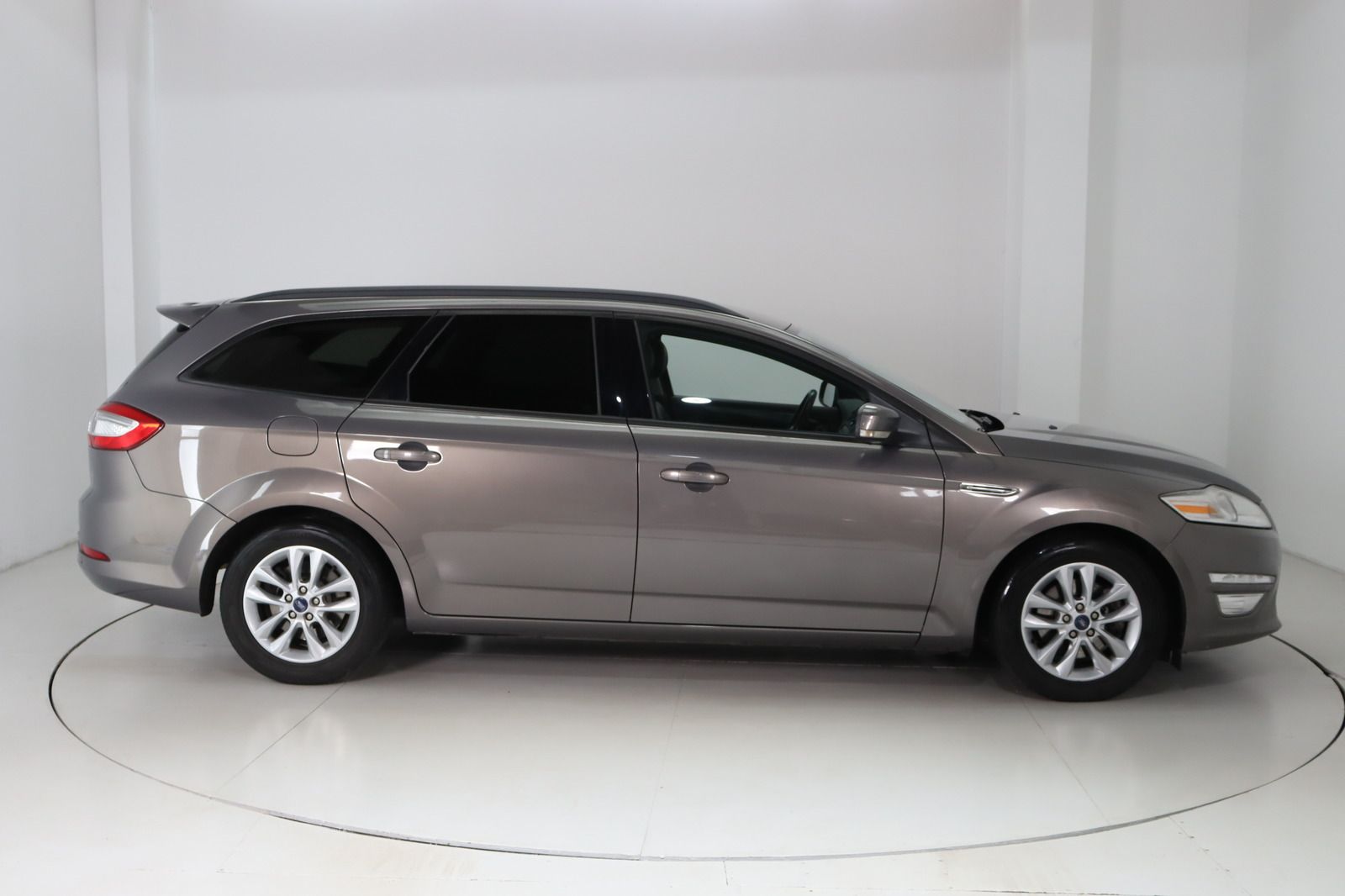 Fahrzeugabbildung Ford Mondeo 2.0TDCi Turnier * Navi * Memory * Sitzhz.