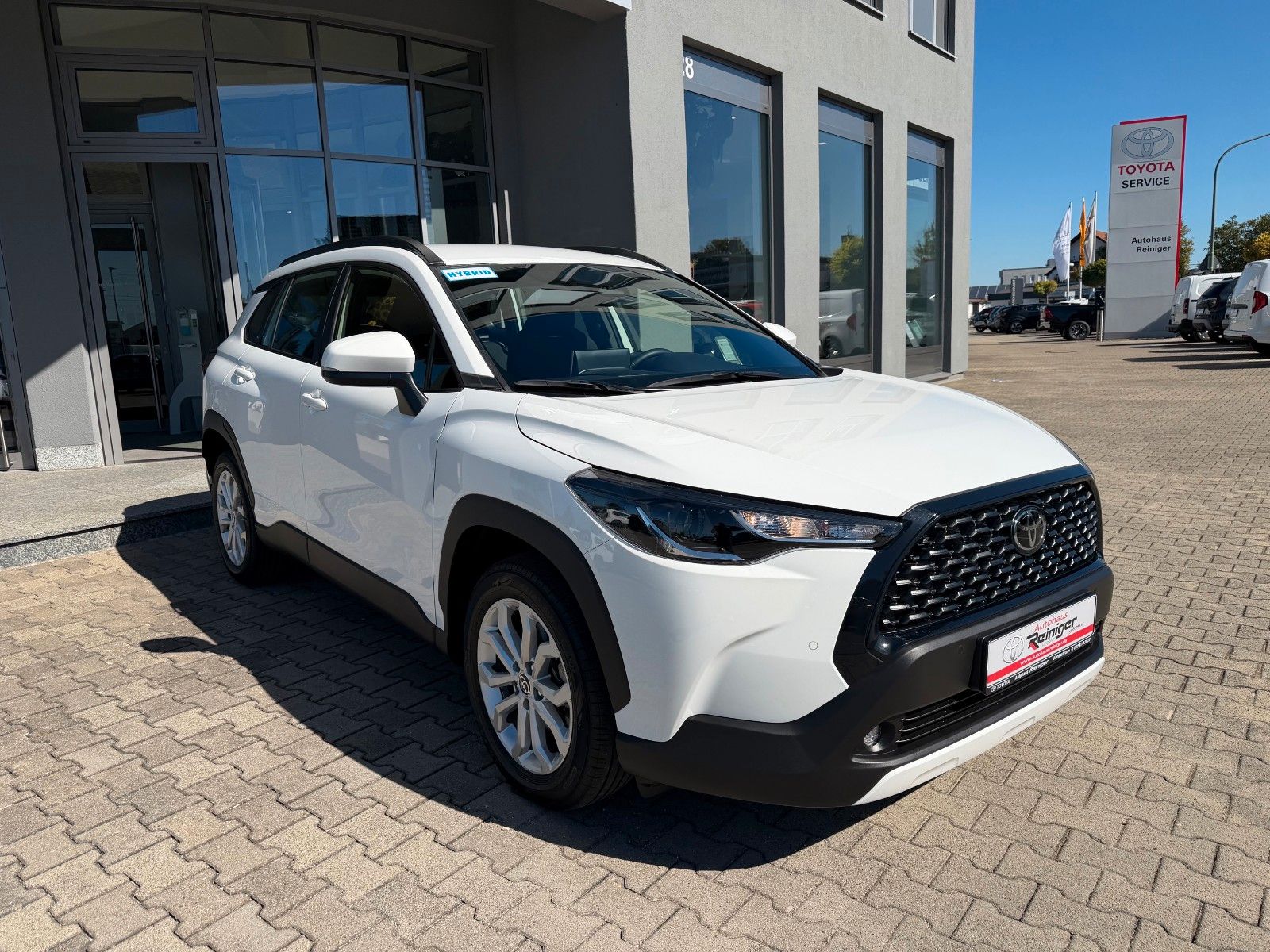 Toyota Corolla Cross Business 1.8l Hybrid 4x2 PDC SHZ foto 4