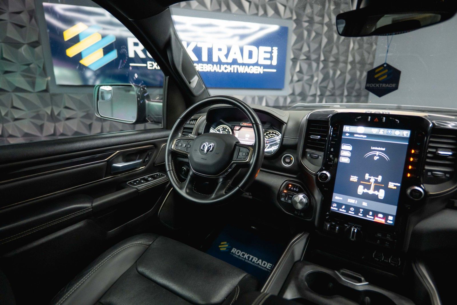 Fahrzeugabbildung Dodge RAM 3.0 V6 EcoDiesel 4x4 REBEL OFFROAD AXLE LOCK