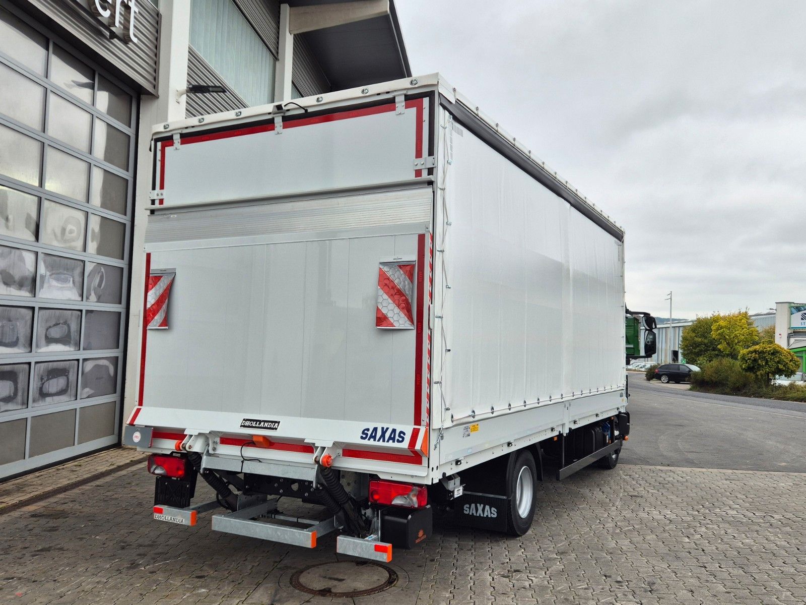 Fahrzeugabbildung Iveco Eurocargo ML75E19/P LBW  Spoiler Klima 3 Sitze