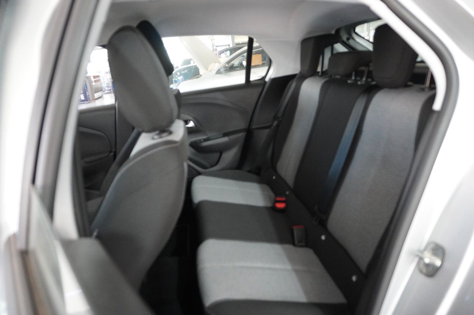 Fahrzeugabbildung Opel Corsa F 1.2 FACELIFT NAVI/LED/KAMERA/VIRTU./DAB+