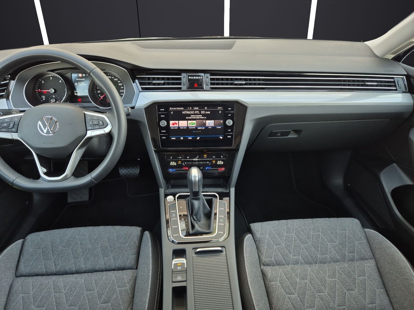 Fahrzeugabbildung Volkswagen Passat Variant TDI Business DSG Matrix Navi ACC