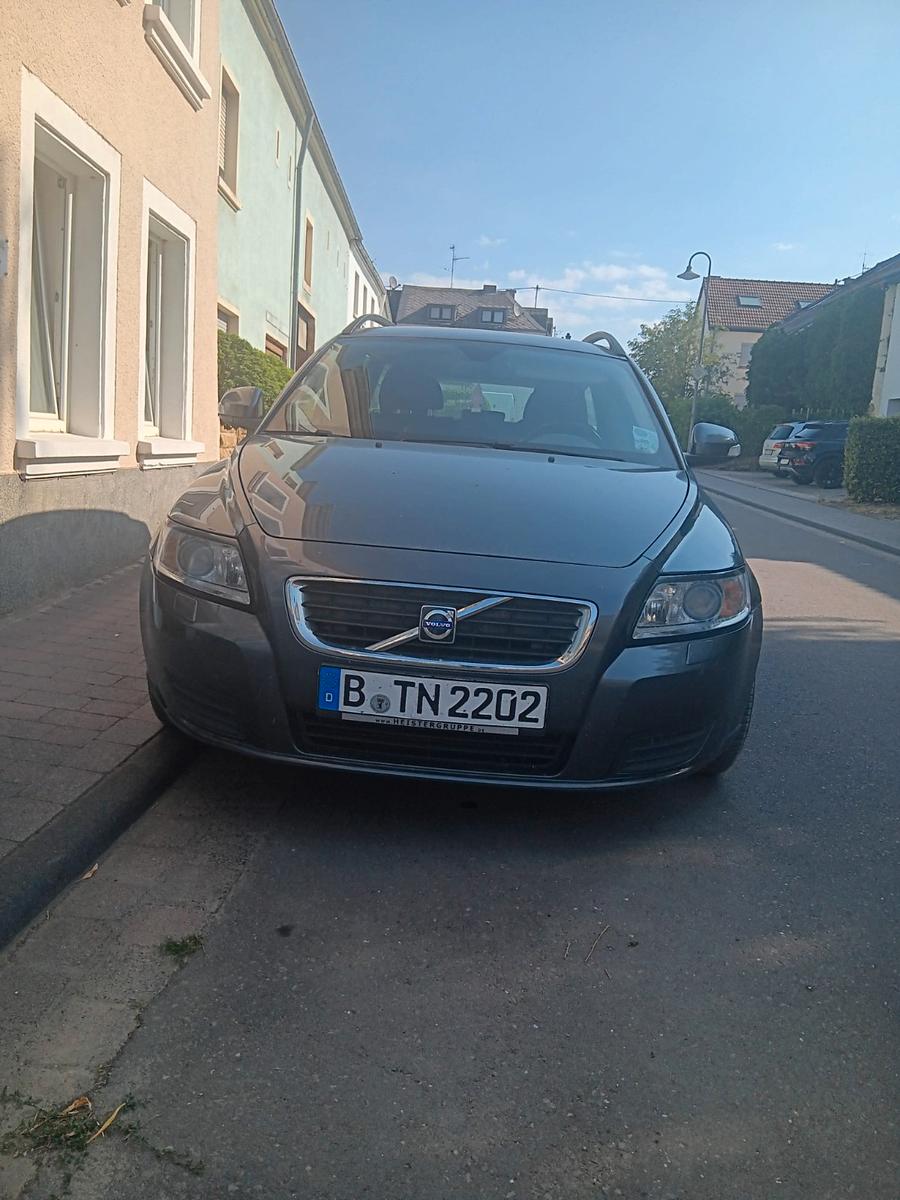 Volvo V50 2010 — photo 12