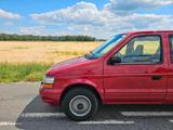 Chrysler Einzelstück - Plymouth Voyager 3.0i - rost... - Chrysler Voyager mit Benzin-Antrieb: Kleinbus
