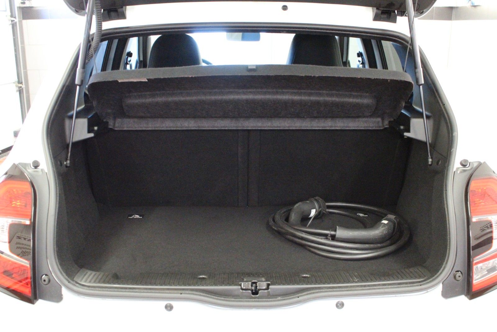 Fahrzeugabbildung Renault Twingo E-Tech 100% elektrisch*Plus Winterräder