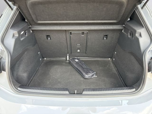 Born 150 kW 62kWh *Navi+Massagesitze+LED+ACC*