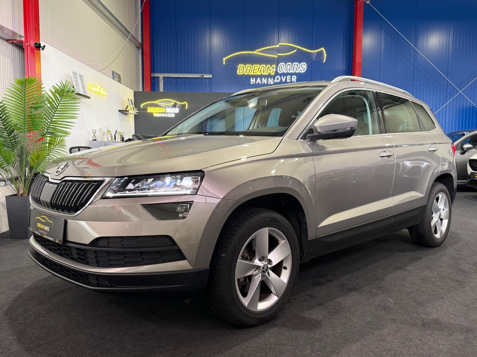 Skoda Karoq Ambition*KAMERA*AHK*ALLWETTER*CARPLAY*LED