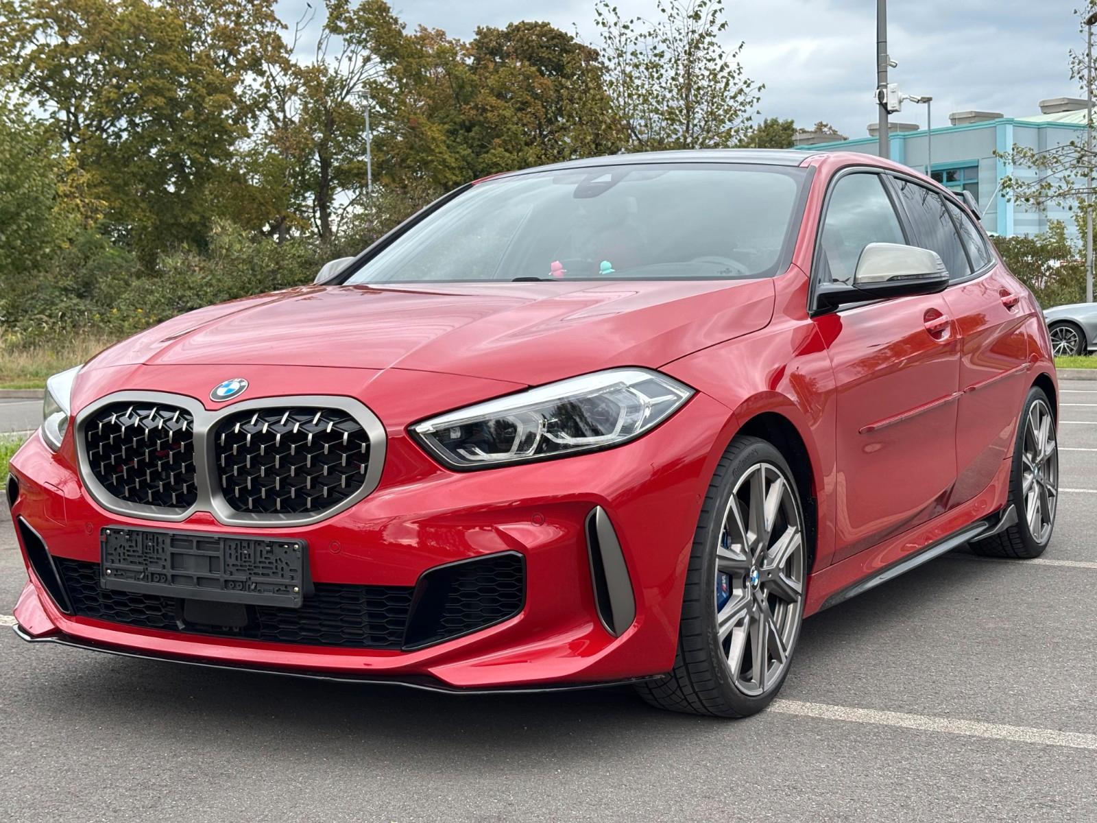 BMW M135 i X DRIVE*INDIWIDUAL*HEAD UP+LED*GARANTIE*