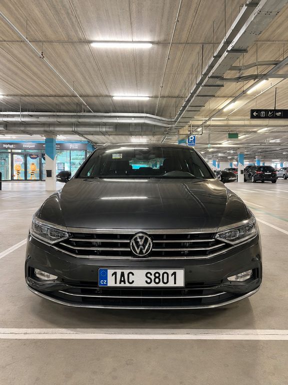 Image of Volkswagen Passat