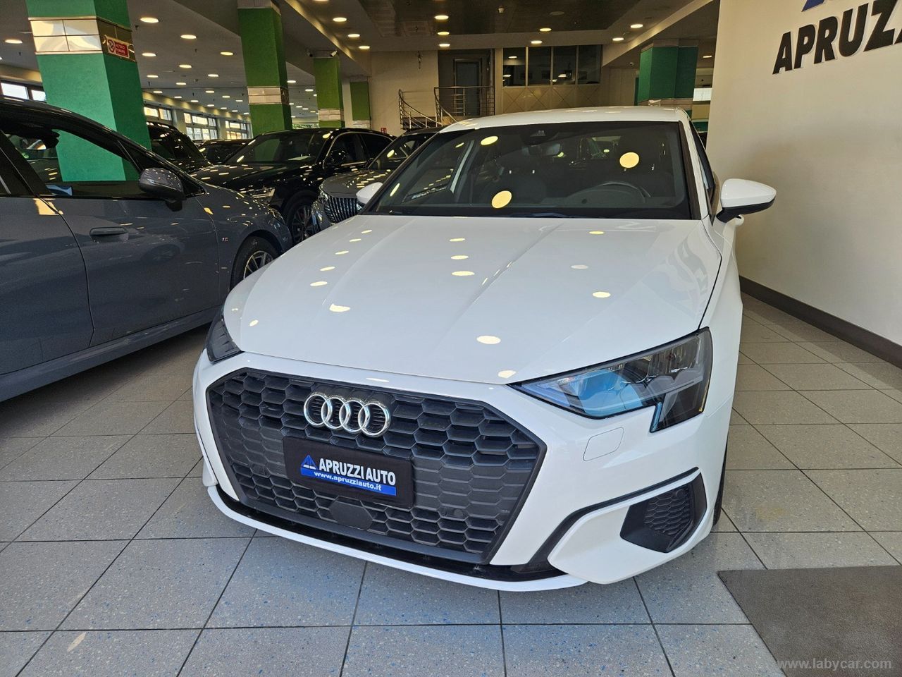 Audi AUDI A3 SPB 30 TDI S tronic Business imagem 3