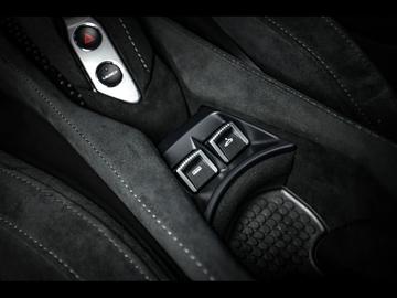 2022 Mclaren 720S — миниатюра 22