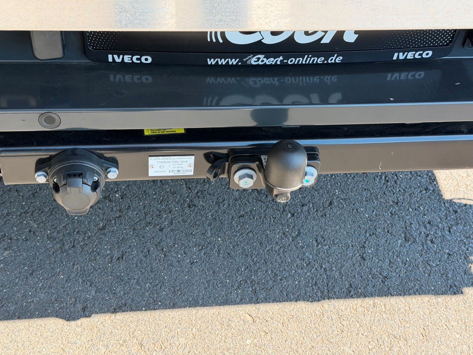 Fahrzeugabbildung Iveco Daily 35S16 H 3.0L A8 *Automatik*AHK*7-Sitze*