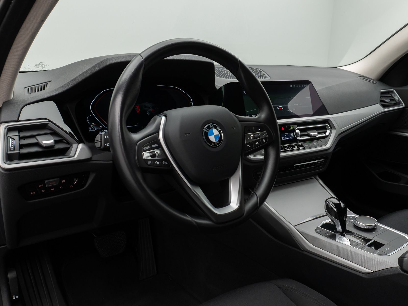 Fahrzeugabbildung BMW 320d Kamera DAB CockPitPro Stop&Go Komfort Alarm